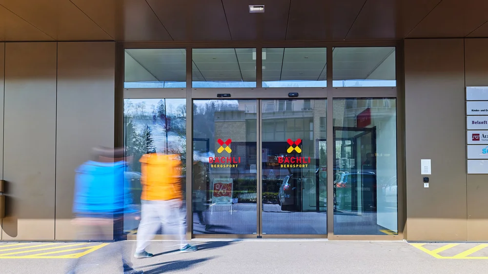 Eingang Filiale Pfäffikon