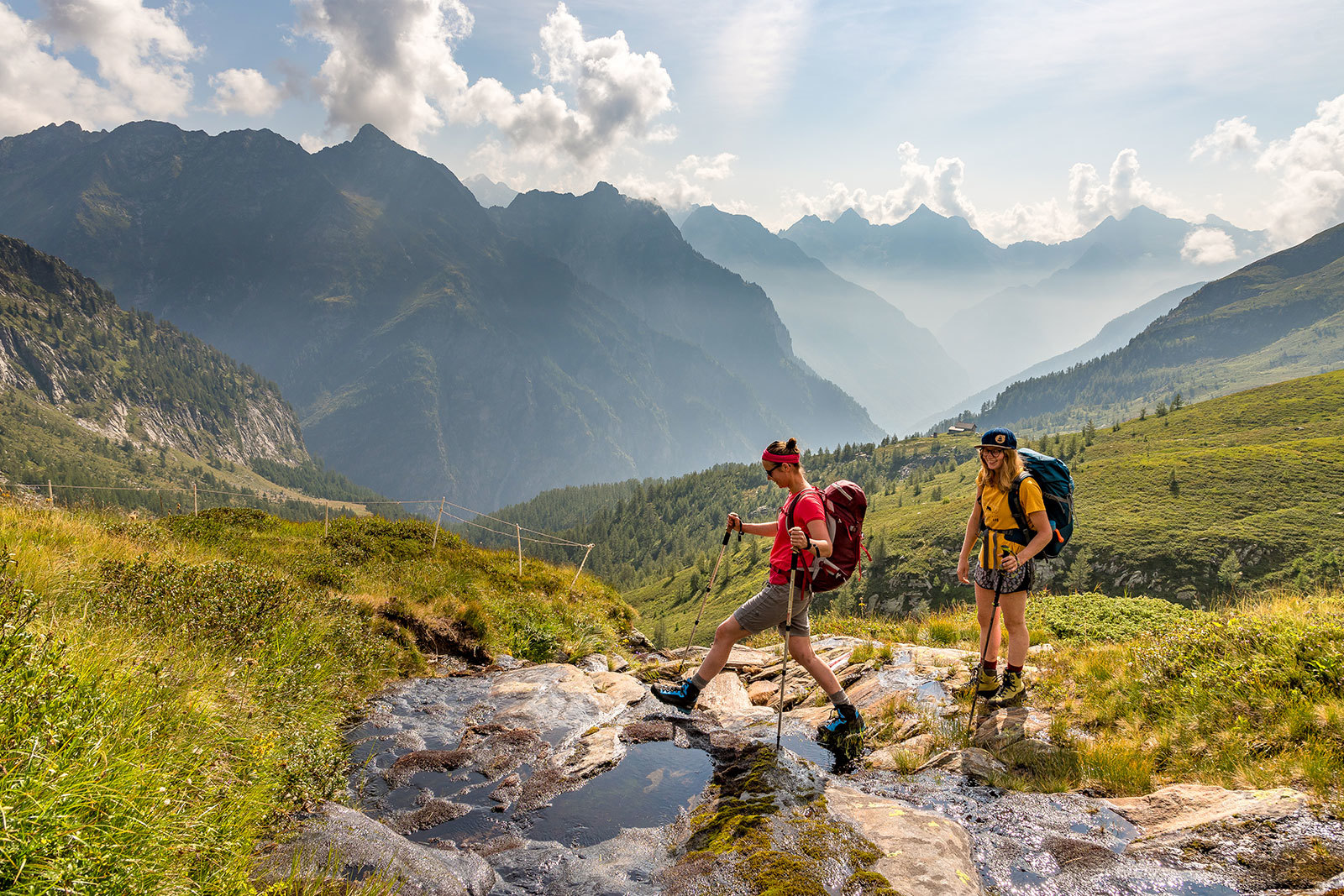 Ogni passo del cammino: cosa c'è da sapere sugli scarponi da